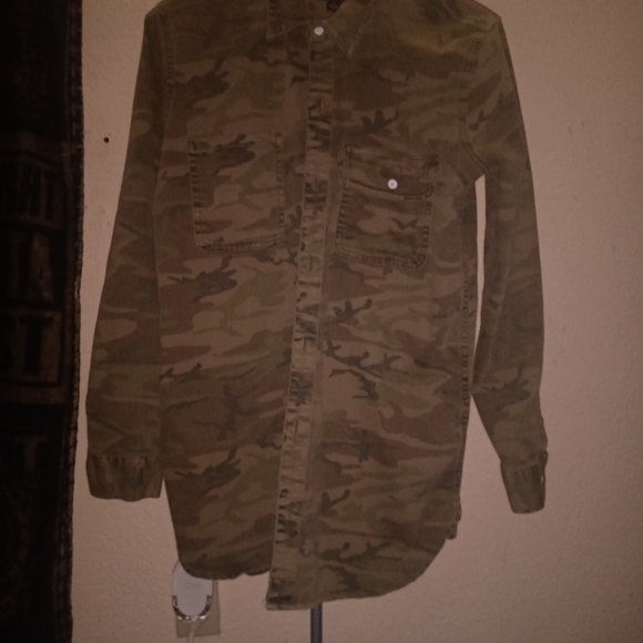 WOMEN'S CAMO JACKET - Picture 2 of 2
